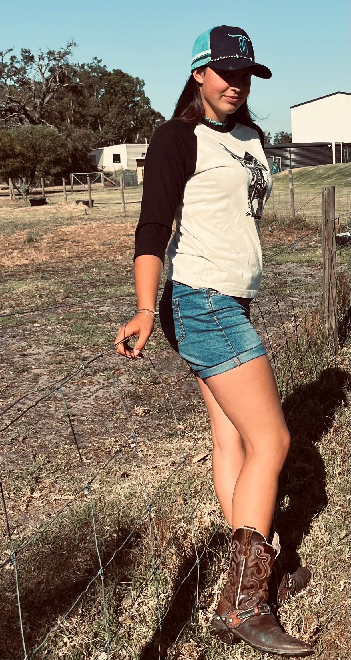 Vintage Saddle 3/4 Tee