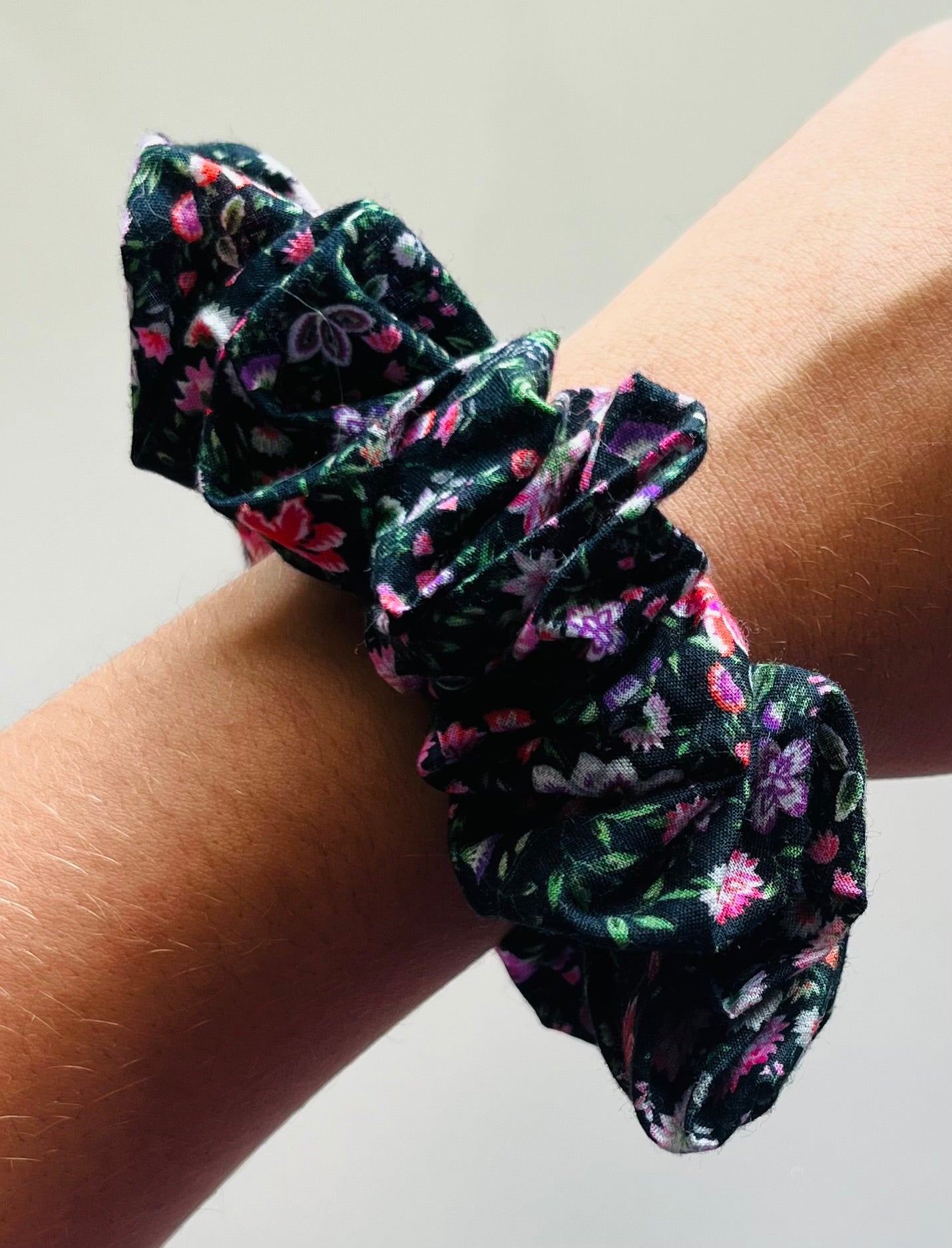 Violet Vintage Flowers Scrunchie
