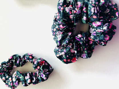 Violet Vintage Flowers Scrunchie