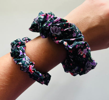 Violet Vintage Flowers Scrunchie