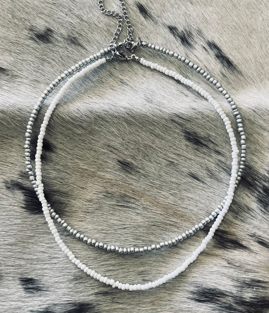 Shania Chokers